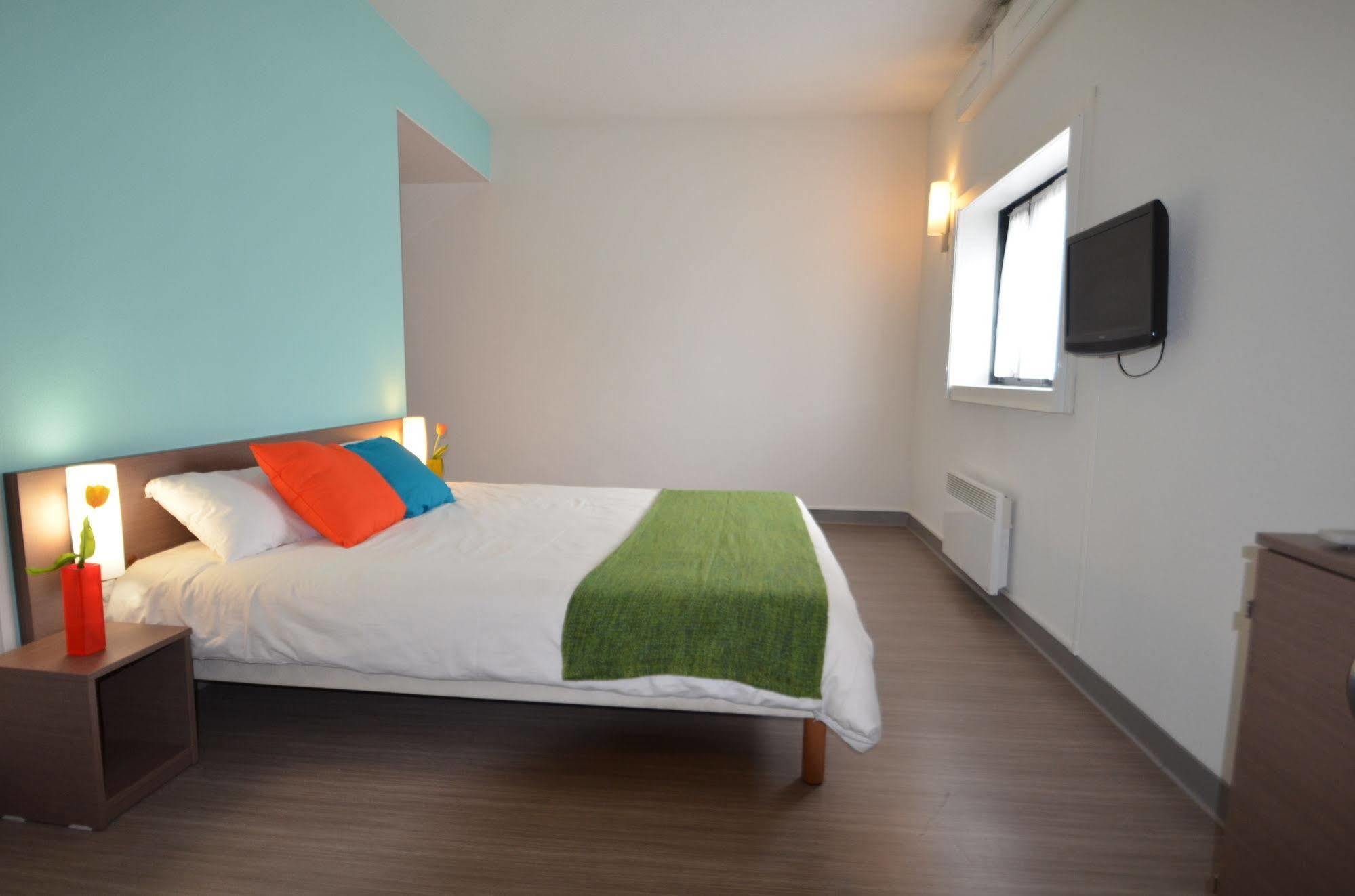 Pauseome Apparthotel Кан Экстерьер фото